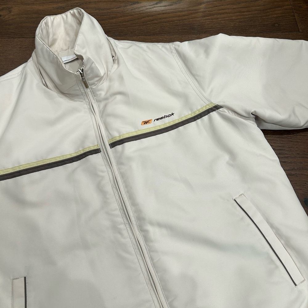 Vintage Reebok jacket 🤎